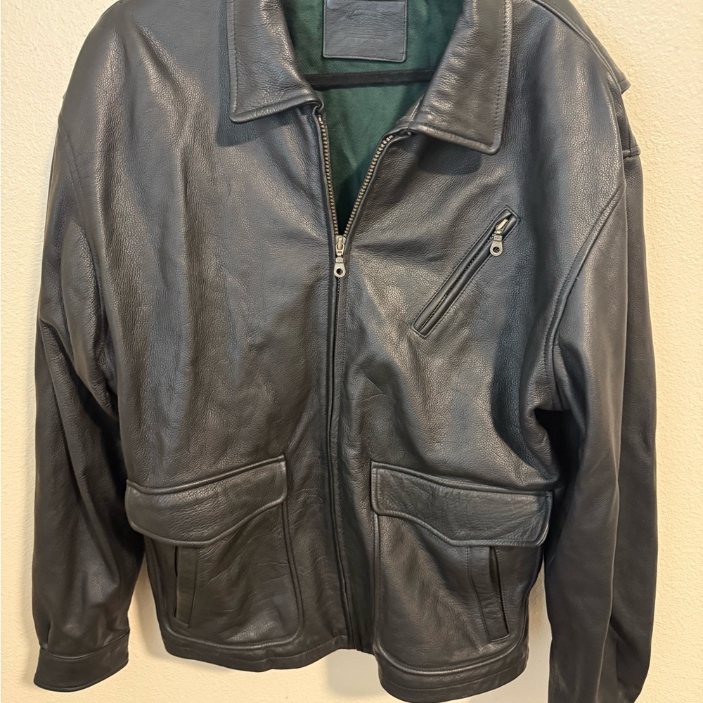 Men's Classic Black Leather Bomber Jacket